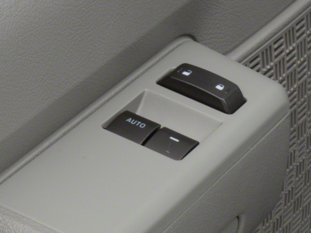 2012 Ford E-350SD XLT