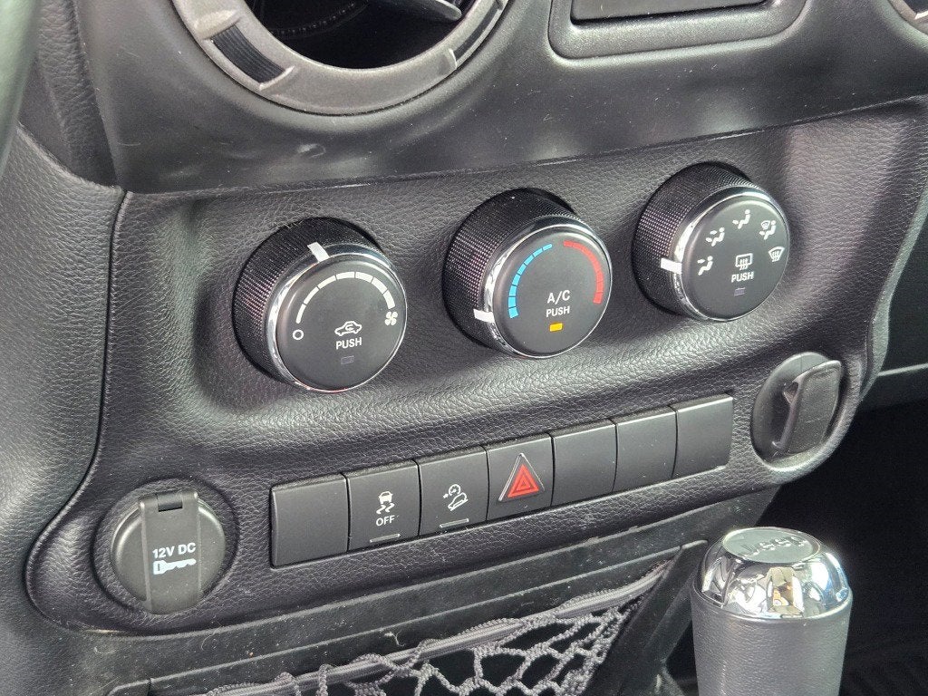 2017 Jeep Wrangler Unlimited Willys