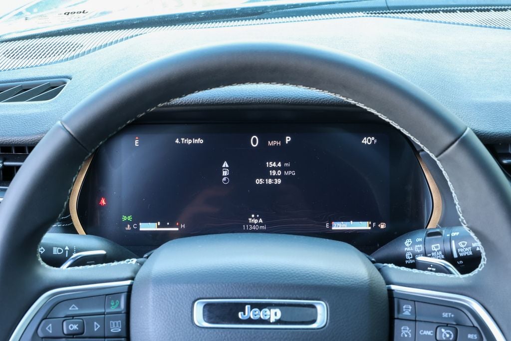 2025 Jeep Grand Cherokee L Laredo