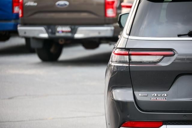 2022 Jeep Grand Cherokee L Summit