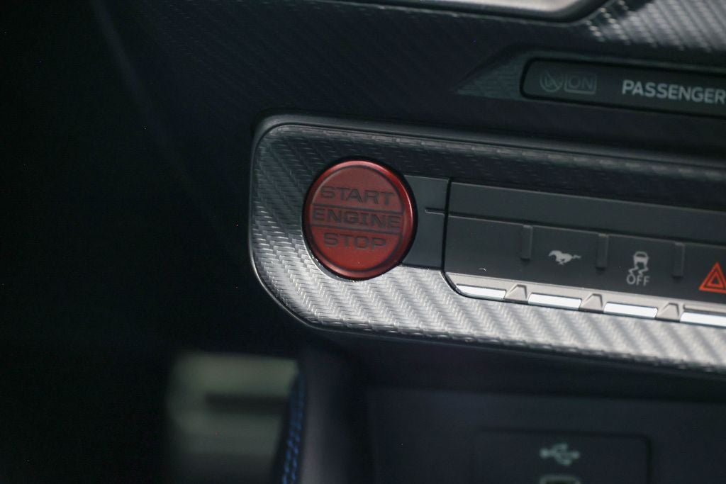 2025 Ford Mustang Dark Horse