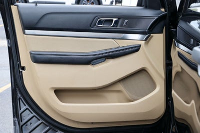 2017 Ford Explorer Base