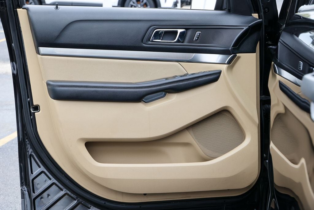 2017 Ford Explorer Base