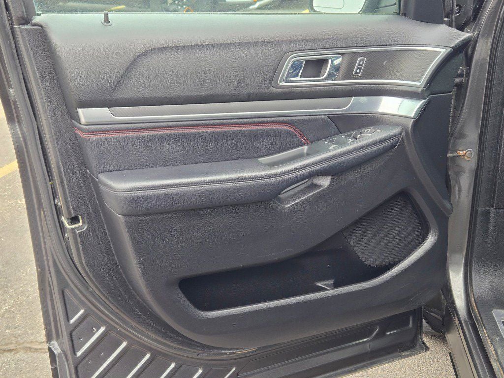 2018 Ford Explorer Sport