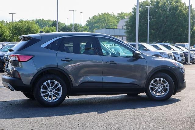 2022 Ford Escape Hybrid SE