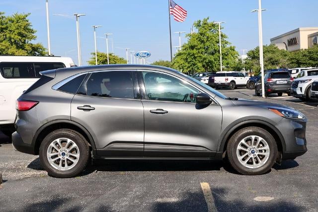 2022 Ford Escape Hybrid SE