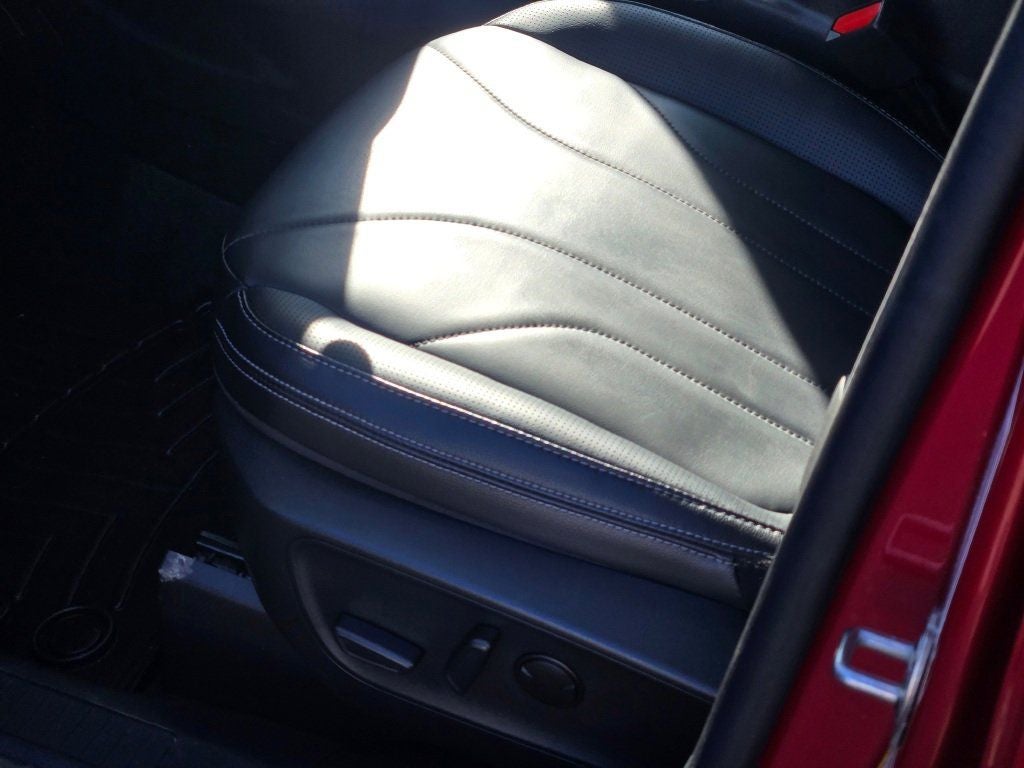 2025 Ford Escape Plug-In Hybrid Base