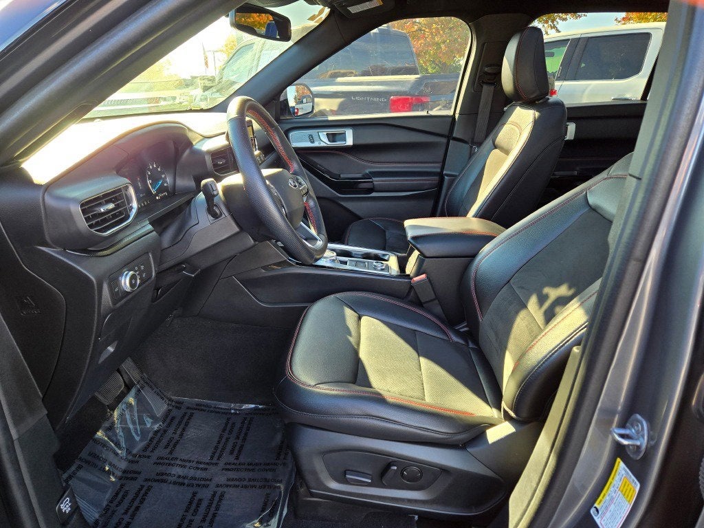 2022 Ford Explorer ST-Line