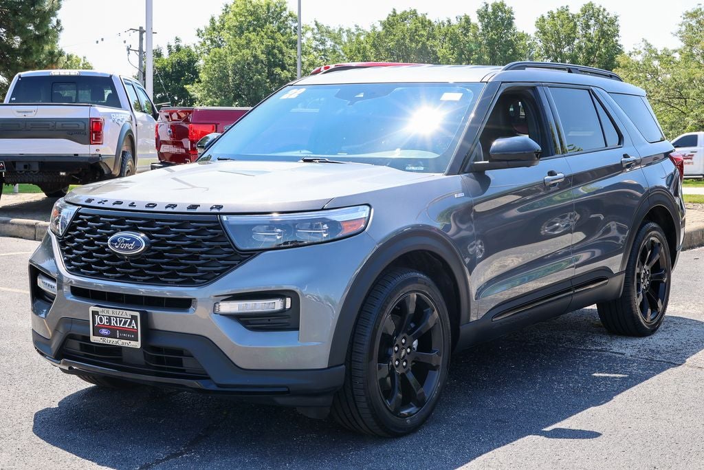 2022 Ford Explorer ST-Line