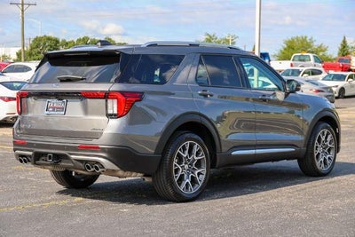 2025 Ford Explorer Platinum