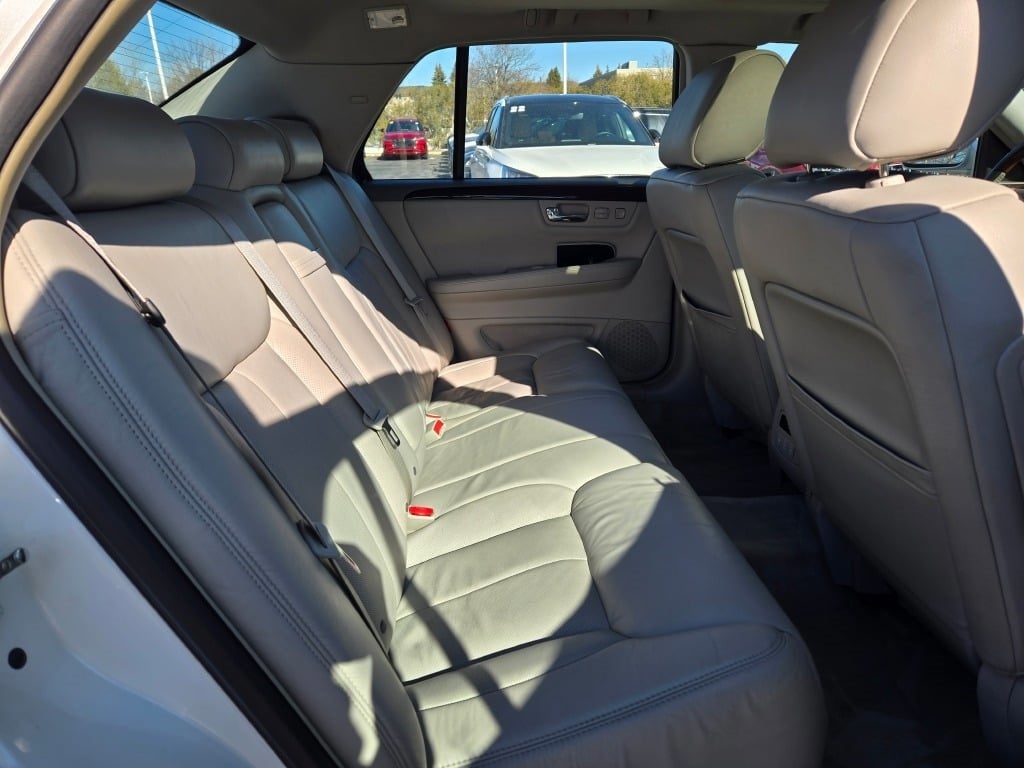 2009 Cadillac DTS Base