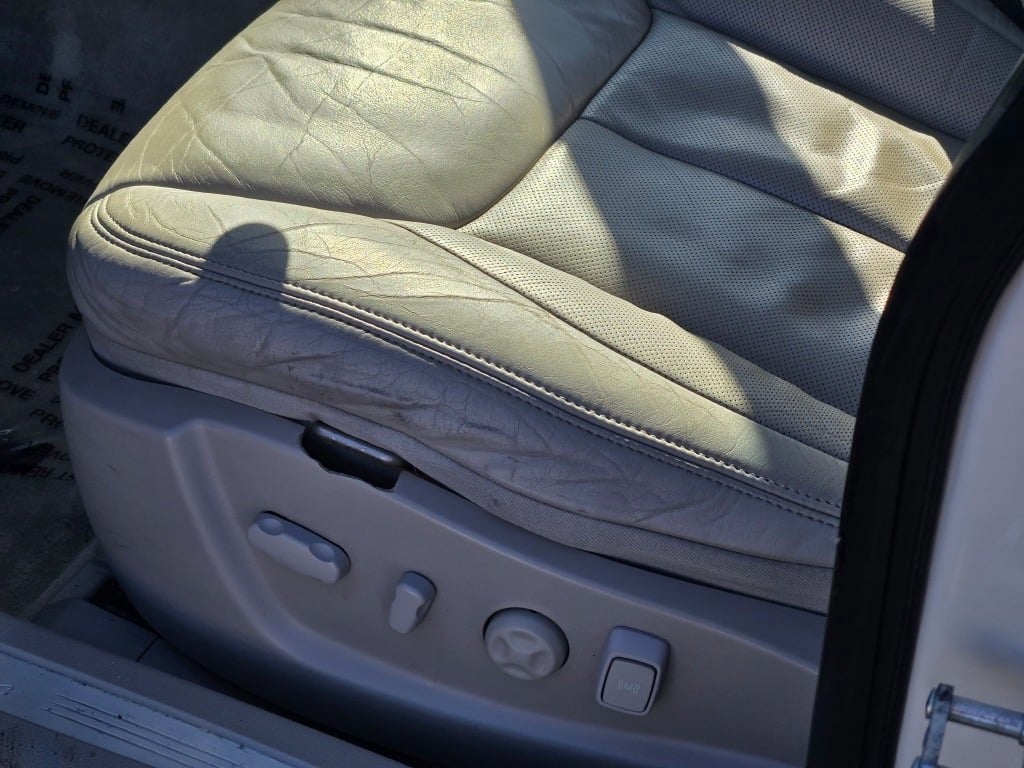 2009 Cadillac DTS Base