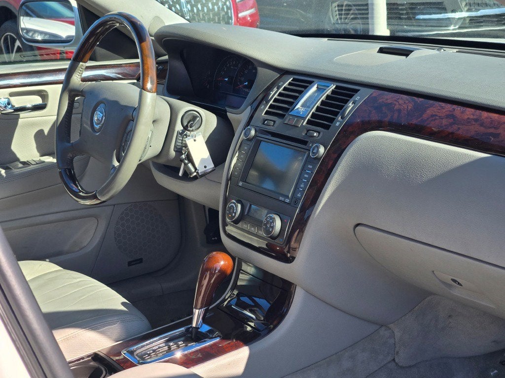 2009 Cadillac DTS Base