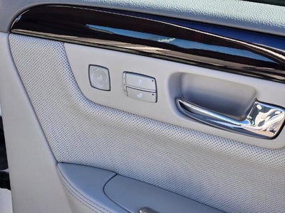 2009 Cadillac DTS Base