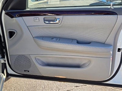 2009 Cadillac DTS Base