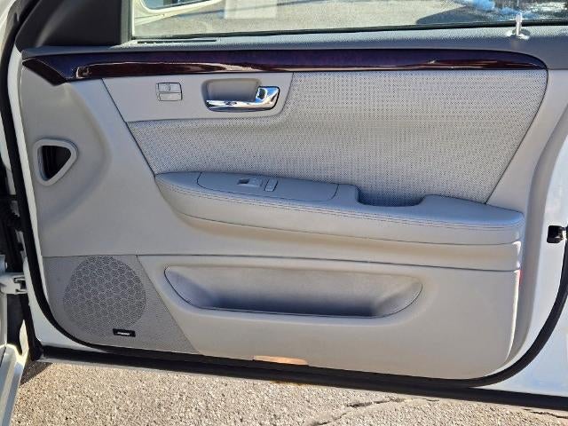 2009 Cadillac DTS Base