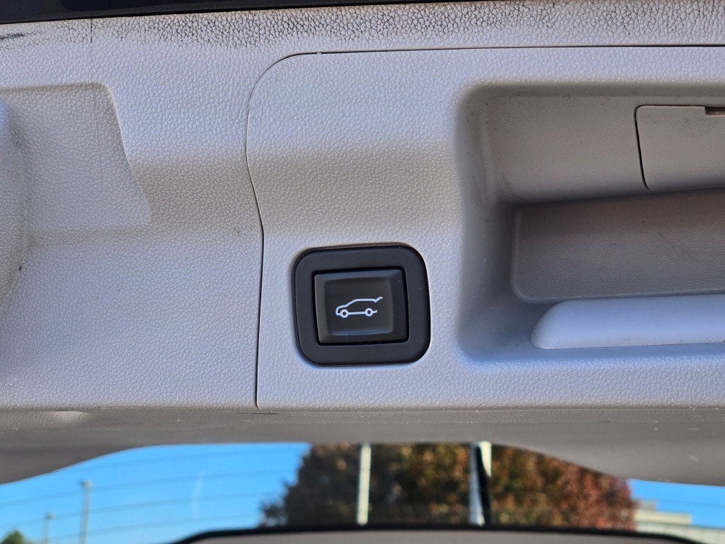 2017 GMC Acadia SLE-2