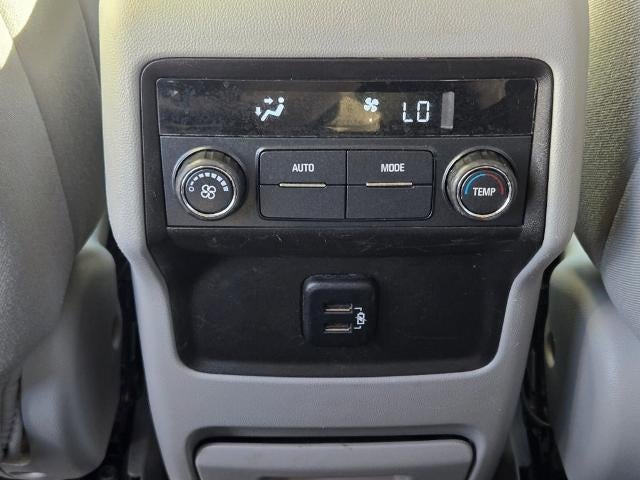 2017 GMC Acadia SLE-2