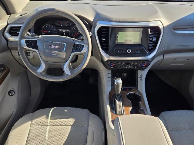 2017 GMC Acadia SLE-2