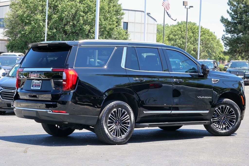 2025 GMC Yukon Elevation