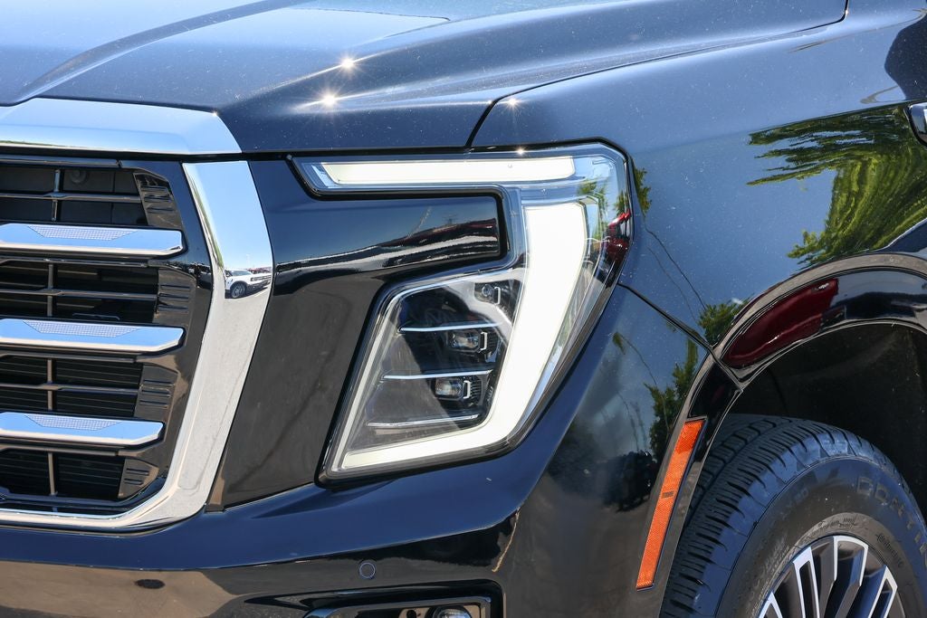 2025 GMC Yukon Elevation