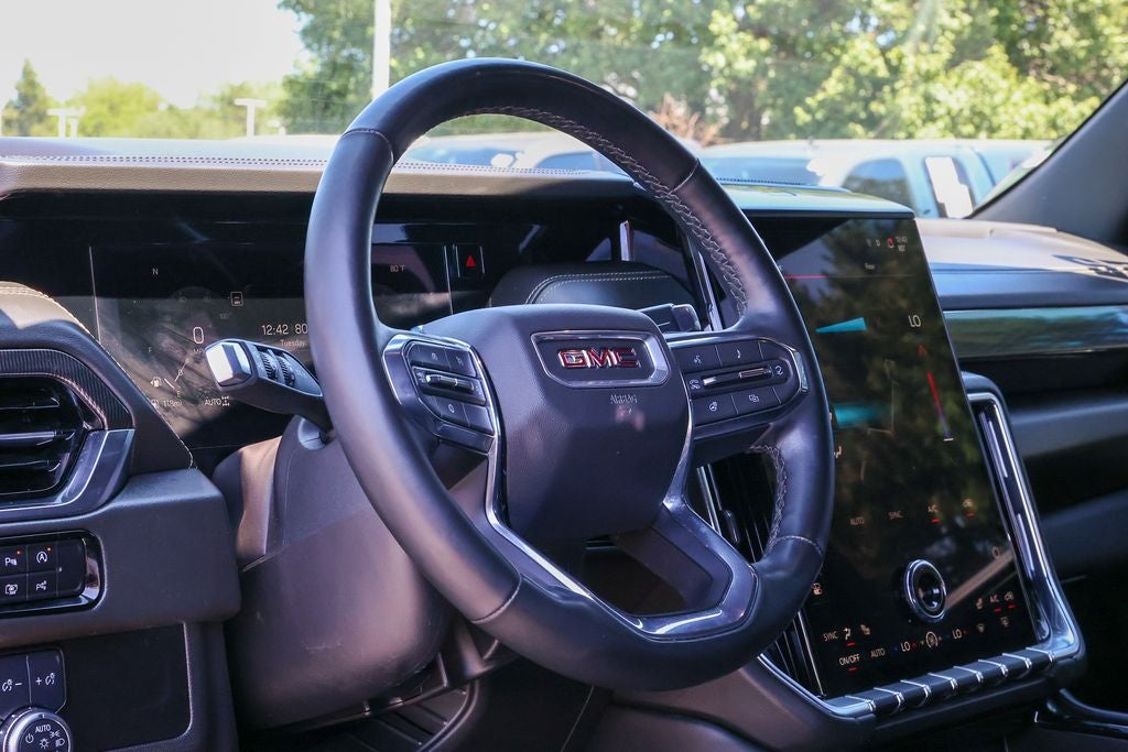 2025 GMC Yukon Elevation