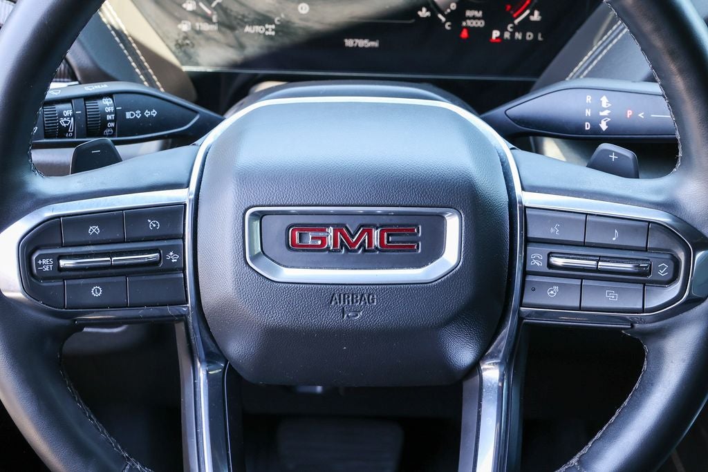 2025 GMC Yukon Elevation