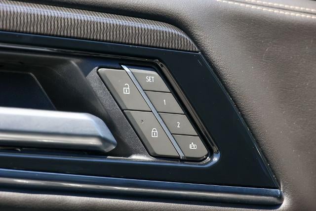 2025 GMC Yukon Elevation