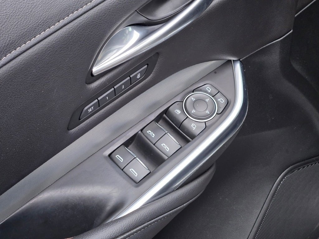 2021 Cadillac XT4 Premium Luxury