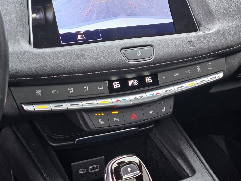 2021 Cadillac XT4 Premium Luxury