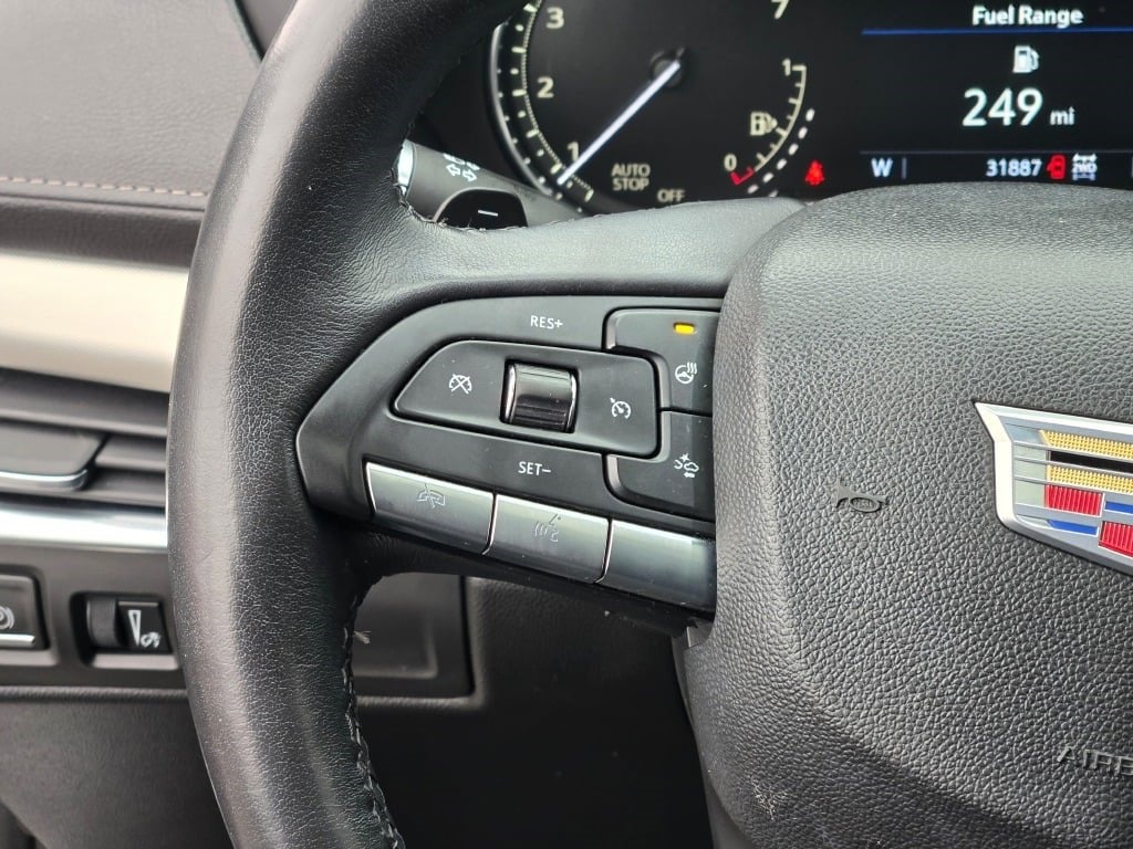 2021 Cadillac XT4 Premium Luxury