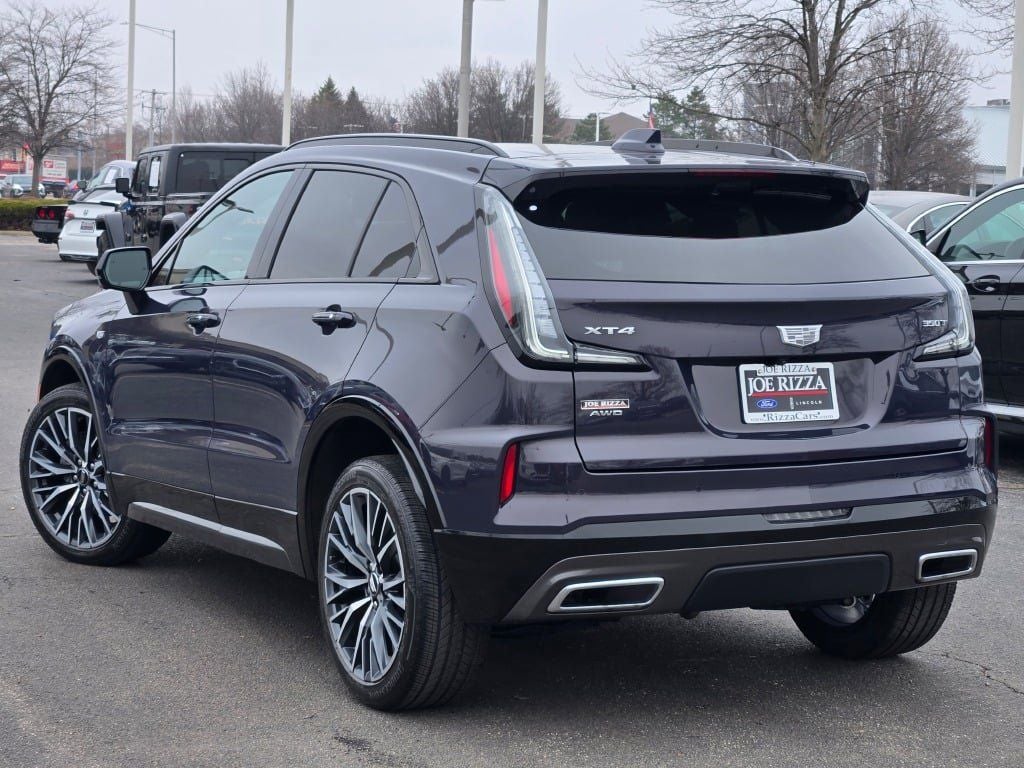 2024 Cadillac XT4 Sport