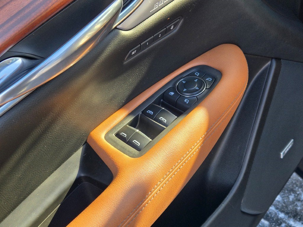 2021 Cadillac XT5 Premium Luxury