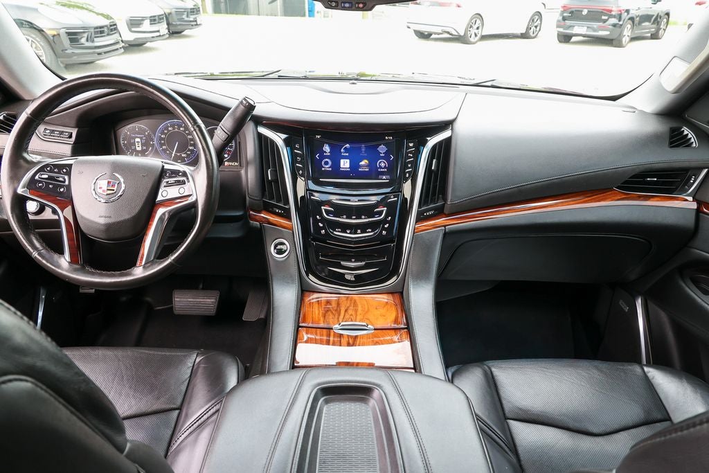 2015 Cadillac Escalade Luxury