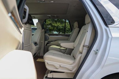 2025 Cadillac Escalade Premium Luxury Platinum