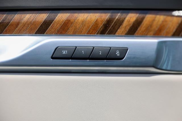 2025 Cadillac Escalade Premium Luxury Platinum