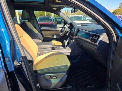 2023 Volkswagen Atlas Cross Sport 2.0T SEL R-Line