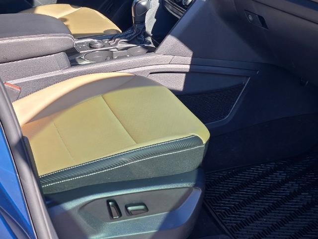 2023 Volkswagen Atlas Cross Sport 2.0T SEL R-Line