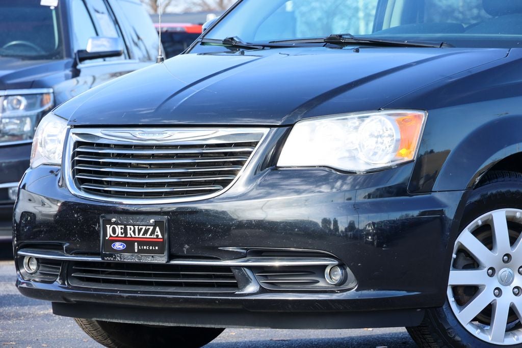 2014 Chrysler Town & Country Touring