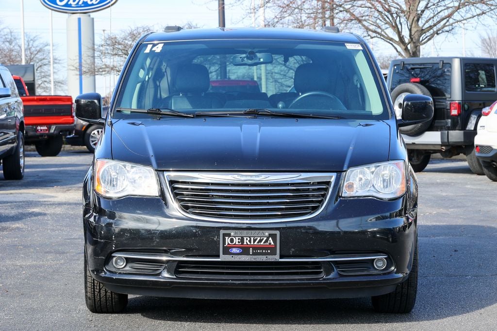 2014 Chrysler Town & Country Touring
