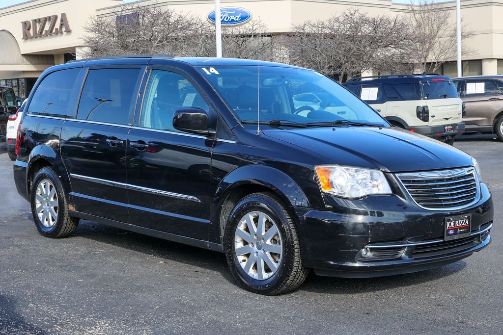 2014 Chrysler Town & Country Touring