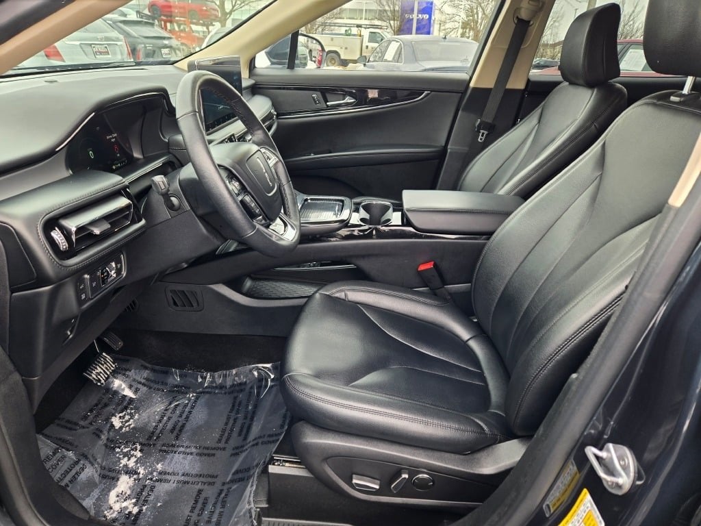 2022 Lincoln Nautilus Standard