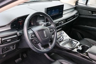 2023 Lincoln Nautilus Standard
