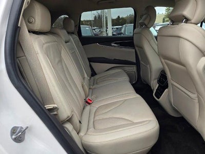 2019 Lincoln Nautilus Select