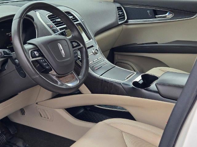 2019 Lincoln Nautilus Select