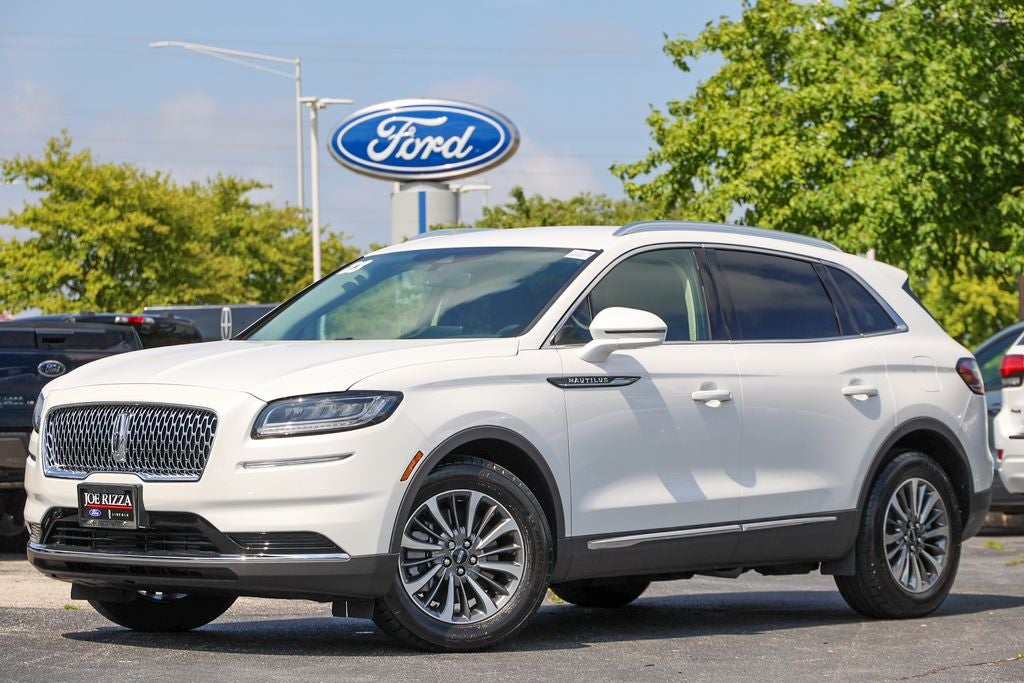 2023 Lincoln Nautilus Standard