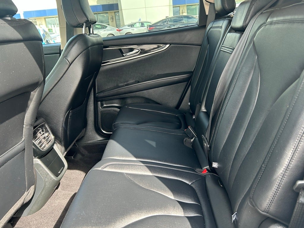 2022 Lincoln Nautilus Standard