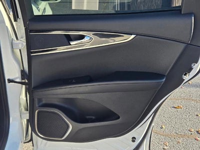 2022 Lincoln Nautilus Standard