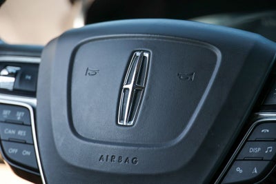 2020 Lincoln Nautilus Standard