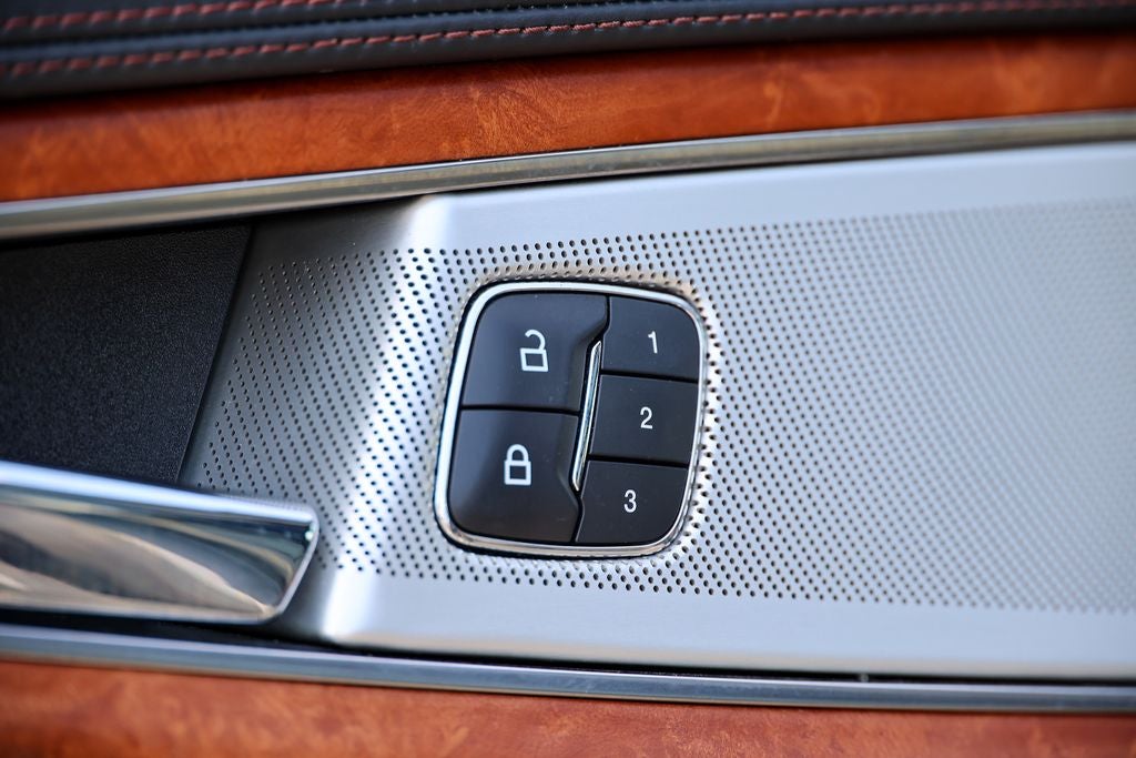 2020 Lincoln Nautilus Black Label